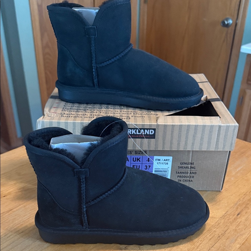 Kirkland ladies black ankle boots